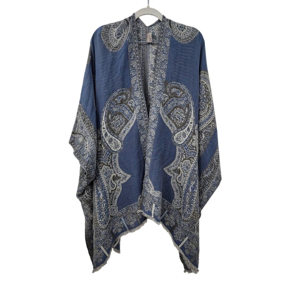 Chico's Open Front Poncho Style Sweater‎ One Size